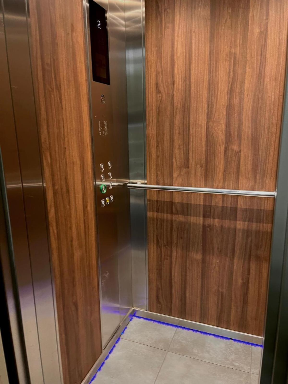Amazing 1 Room Condo Warszawa Center, Sauna Luaran gambar